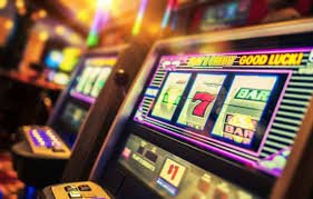 Adults only responsible gaming message on 2777 app casino table games page
